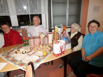 24.12. 2014  Štědrý den v Domovu pod hradem Žampach