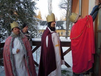 Tři králové v Domovu pod hradem Žampach 6.1.2015