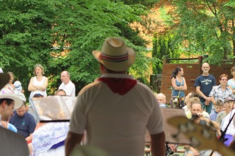 25.6. 2017 vystoupení souboru Fiesta Tica Kostarika - folklorní soubor ze San José z Kostariky