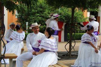 25.6. 2017 vystoupení souboru Fiesta Tica Kostarika - folklorní soubor ze San José z Kostariky