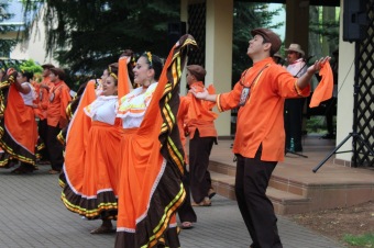 25.6. 2017 vystoupení souboru Fiesta Tica Kostarika - folklorní soubor ze San José z Kostariky