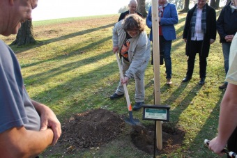 2018 Sázení pamětní lípy a benefiční koncert Q VOX (17.10.)