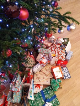 Dárky ze sbírky od Oblastní spolek ČČK Ústí nad Orlicí