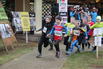 Foto Iscarex - Honza Šimůnek a Markéta Černá: 2. ročník běžeckého krosu Okolo Žampachu 23.10. 2016