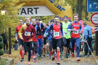 Foto Iscarex - Honza Šimůnek a Markéta Černá: 2. ročník běžeckého krosu Okolo Žampachu 23.10. 2016
