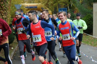 Foto Iscarex - Honza Šimůnek a Markéta Černá: 2. ročník běžeckého krosu Okolo Žampachu 23.10. 2016