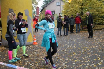 Foto Iscarex - Honza Šimůnek a Markéta Černá: 2. ročník běžeckého krosu Okolo Žampachu 23.10. 2016