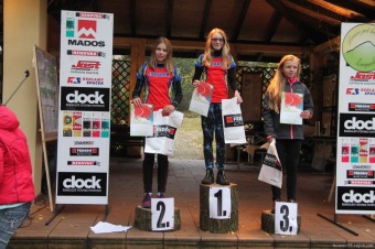 Foto Iscarex - Honza Šimůnek a Markéta Černá: 2. ročník běžeckého krosu Okolo Žampachu 23.10. 2016