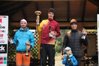 Foto Iscarex - Honza Šimůnek a Markéta Černá: 2. ročník běžeckého krosu Okolo Žampachu 23.10. 2016
