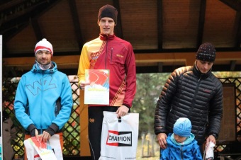 Foto Iscarex - Honza Šimůnek a Markéta Černá: 2. ročník běžeckého krosu Okolo Žampachu 23.10. 2016