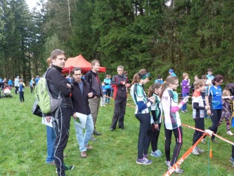 2016 Orientační běžci na Žampachu (5. kolo VčP OB 16.04. 2016)