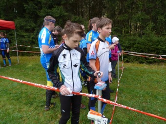 2016 Orientační běžci na Žampachu (5. kolo VčP OB 16.04. 2016)