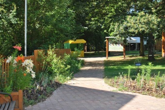 2019 - Letní hudební festival pod hradem Žampach 6.7.)