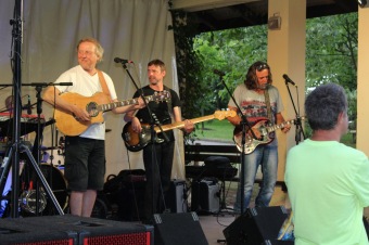 2019 - Letní hudební festival pod hradem Žampach 6.7.)