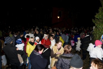 12.12 2014  Vánoční akce - Jarmark - dětské dílny - koncert