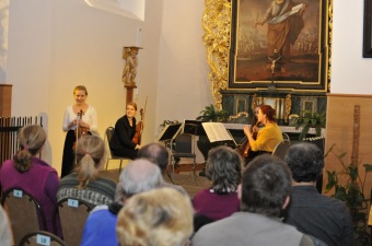 11.12. 2015 - Vánoční akce - Jarmark - dětské dílny - koncert