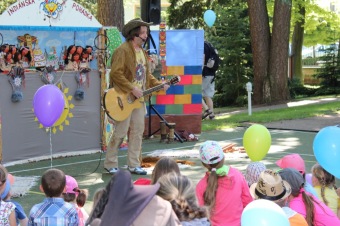 2017 - Zámecká slavnost a dětský den - 50 let služeb (27.5.)