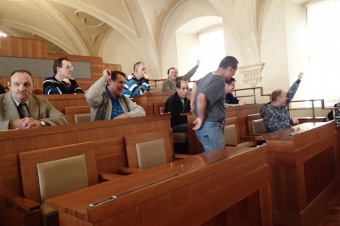 31.3. - 13.4.2015 - Výstava v budově Senátu "Z pod hradu Žampach..."