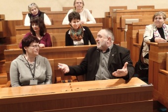 31.3. - 13.4.2015 - Výstava v budově Senátu "Z pod hradu Žampach..."