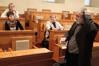 31.3. - 13.4.2015 - Výstava v budově Senátu "Z pod hradu Žampach..."