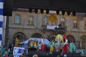 10.-12.9. 2015  GINKO - taneční kroužek na festivalu - Jičín - město pohádky