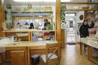 13.12. 2016 Obchůdek Z pod hradu Žampach-  Letohrad - vánoční prodej - zahájen