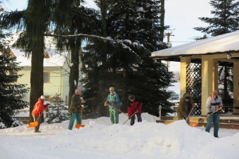 2017 Práce obyvatel v zimním období....