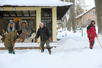 2017 Práce obyvatel v zimním období a krásy zimy
