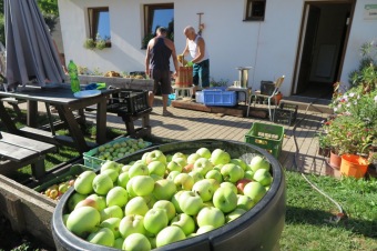 2018 Zahradnictví - moštování ovoce (7.8.)