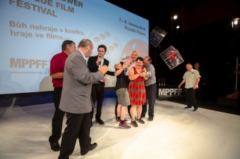 2019 FILMOVÝ FESTIVAL MENTAL POWER - XIII. ročník (7. -8.6.) - cena za hlavní mužskou roli pro Jiřího Štekla!