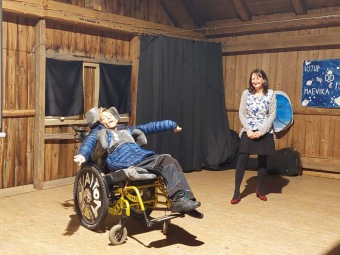 Mezi trámy, Alternativní půda. Dne 18.9. 2022 zde proběhlo Ohlédnutí za letošním MPPFF.