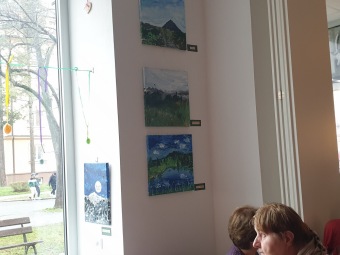 Vernisáž obrazů Tomáše Rybičky v Kavárně Slunečnice v Pardubicích 23.3. 2023