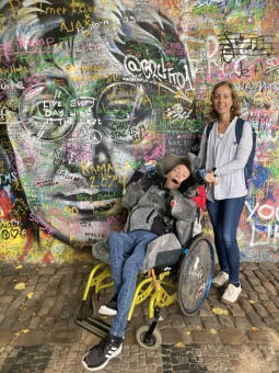 2024 Každý může být umělcem - výstava galerie Sovovy mlýny Praha (24.9.)