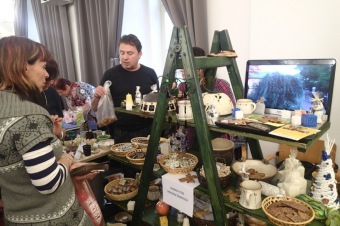 3.12. 2014 II. Adventní výstava - Krajský úřad Pardubice s vystoupením Barbušáků