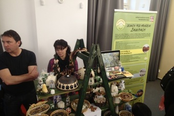 3.12. 2014 II. Adventní výstava - Krajský úřad Pardubice s vystoupením Barbušáků