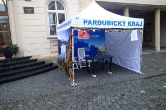 3.12. 2014 II. Adventní výstava - Krajský úřad Pardubice s vystoupením Barbušáků