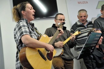 Foto: Michal Horák - z Vernisáže výstava Život vtištěný do barev 28.4.2016