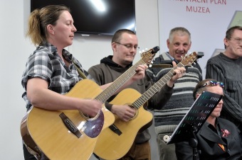 Foto: Michal Horák - z Vernisáže výstava Život vtištěný do barev 28.4.2016