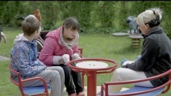 2017 fotografie z dokumentárního filmu Domov pod hradem více než 50 let života