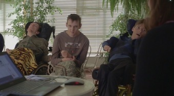 2017 fotografie z dokumentárního filmu Domov pod hradem více než 50 let života