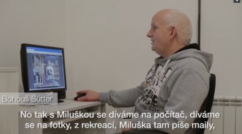 2017 fotografie z dokumentárního filmu Domov pod hradem více než 50 let života