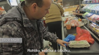 2017 fotografie z dokumentárního filmu Domov pod hradem více než 50 let života