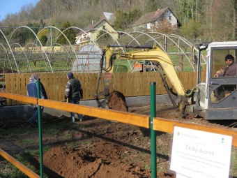 2019 Zooterapie - Český dvorek - příprava areálu