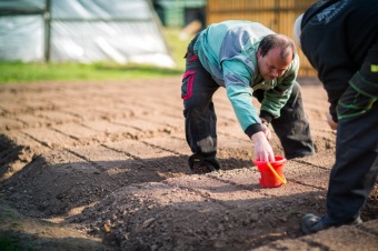Tomáš Kubelka www.carokraj, 2019 Informační brožura Pardubického kraje k transformaci - fotografie