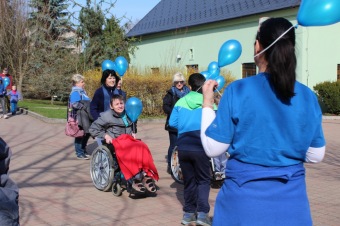 SVĚTOVÝ DEN POROZUMĚNÍ AUTISMU 2019 - Mám svůj svět, ale mám Vás rád. Domov pod hradem Žampach se zapojuje do akcí na podporu zvýšení povědomí o autismu (2.4. 2019)