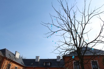 SVĚTOVÝ DEN POROZUMĚNÍ AUTISMU 2019 - Mám svůj svět, ale mám Vás rád. Domov pod hradem Žampach se zapojuje do akcí na podporu zvýšení povědomí o autismu (2.4. 2019)