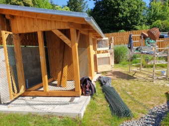 2020 Český dvorek - dokončení vybavení...