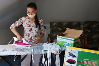 Děkujeme Ing. Kvido Štěpánkovi řediteli společnosti Isolit–Bravo, spol. s r.o. za poskytnutí dalších výrobků firmy pro Domov pod hradem Žampach, tentokrát výrobky pro zvládání mimořádného stavu v oblasti prevence COVID-19. Děkujeme!