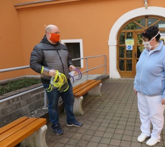 Dnes další ochranné štíty, tentokrát z daru PSŠ Letohrad - odloučené pracoviště SOU (26.3.)
