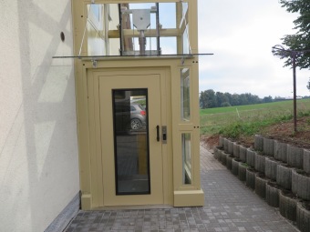 Domek Adam má bezbariérový přístup do podkroví - ke čtyřem jednolůžkovým pokojům (5.10. 2020).